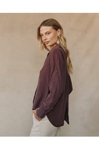 split back button down shirt in pinot noir