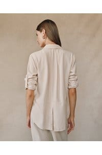 split back button down shirt in moon stone