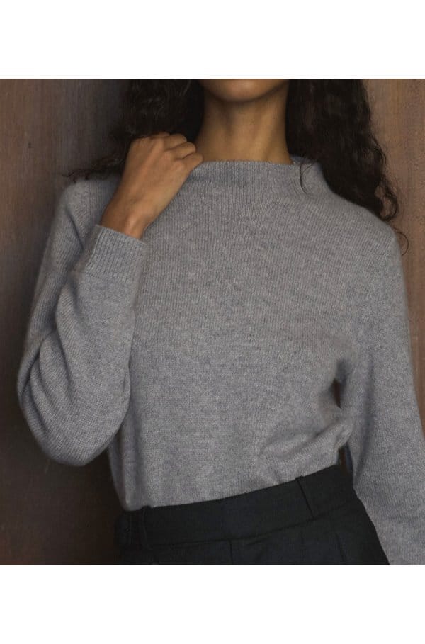 maire sweater in heather grey 