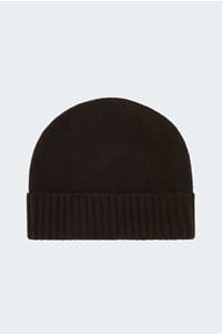 beanie in chocolate