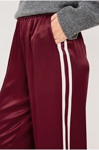 merida trouser in garnet 