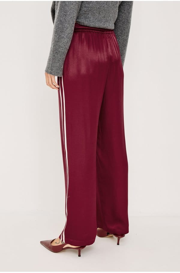 merida trouser in garnet 