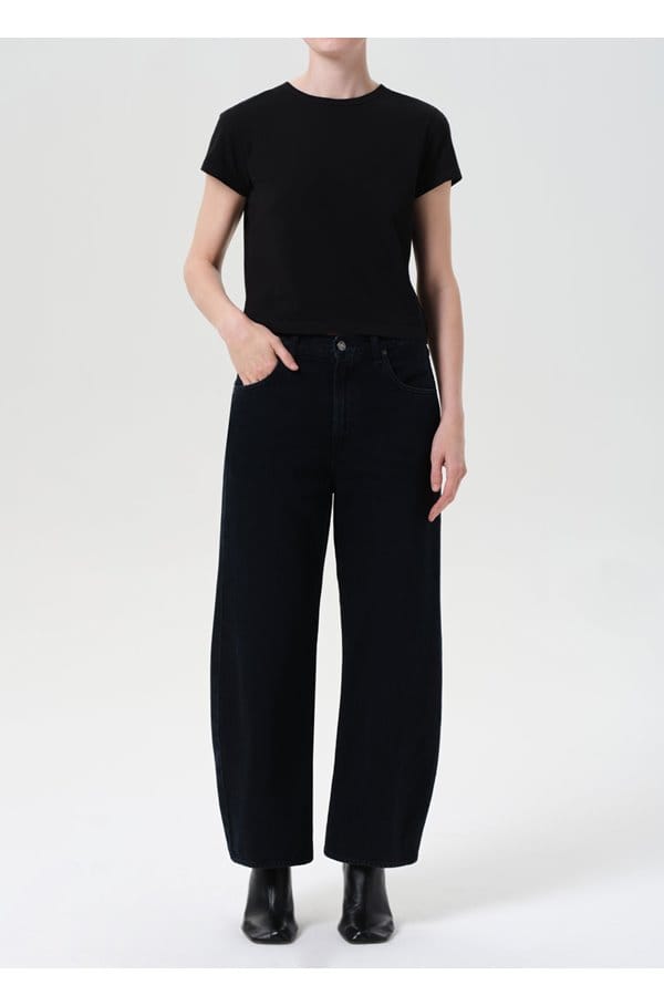 low curve crop in crushed