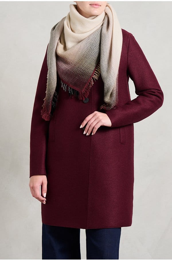 horizon scarf in ecru bordeaux