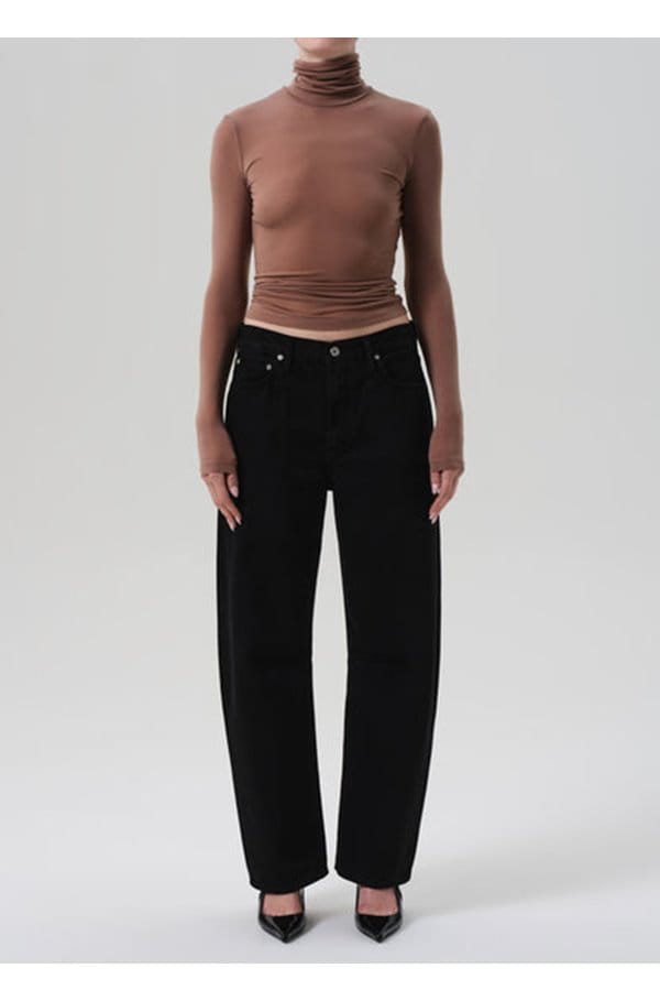 miro long in solid black
