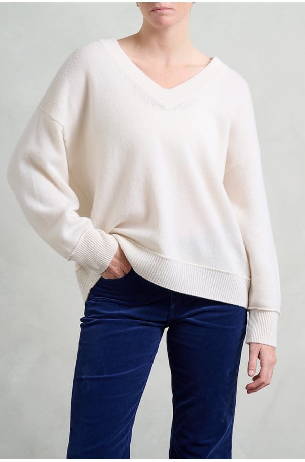 pomelo chunky v-neck in white