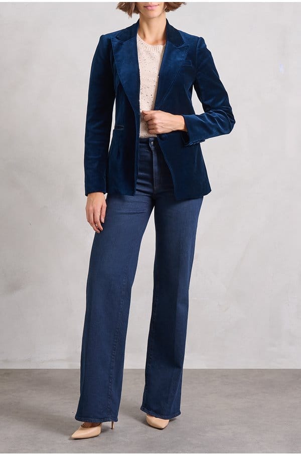 chelsee blazer in navy velvet