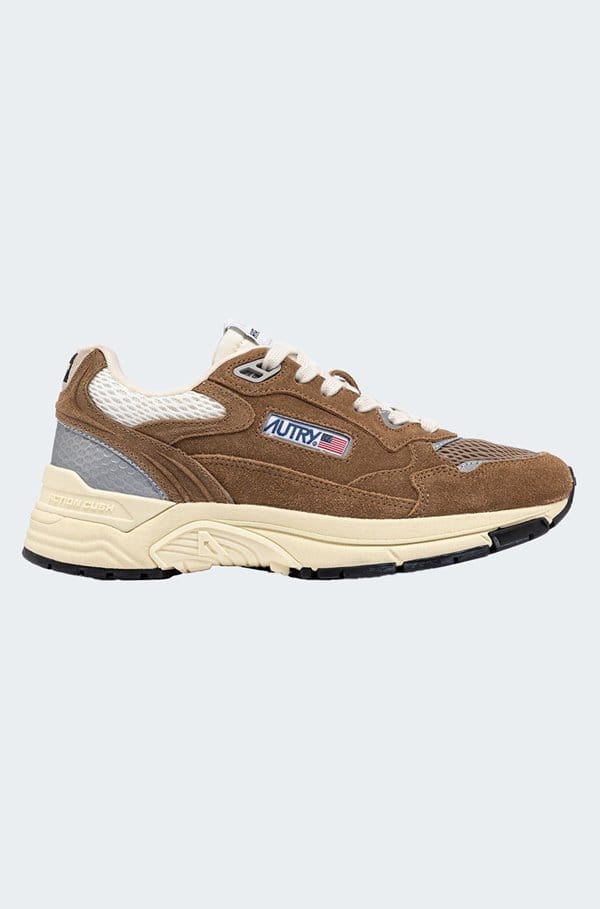hyperway sneaker in cigar silver mesh suede