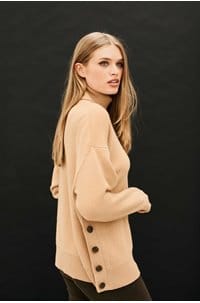 boyfriend button roll collar in bare beige