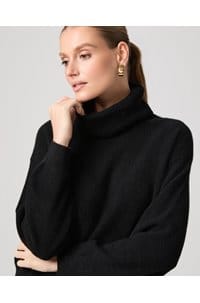 aria sweater in black 