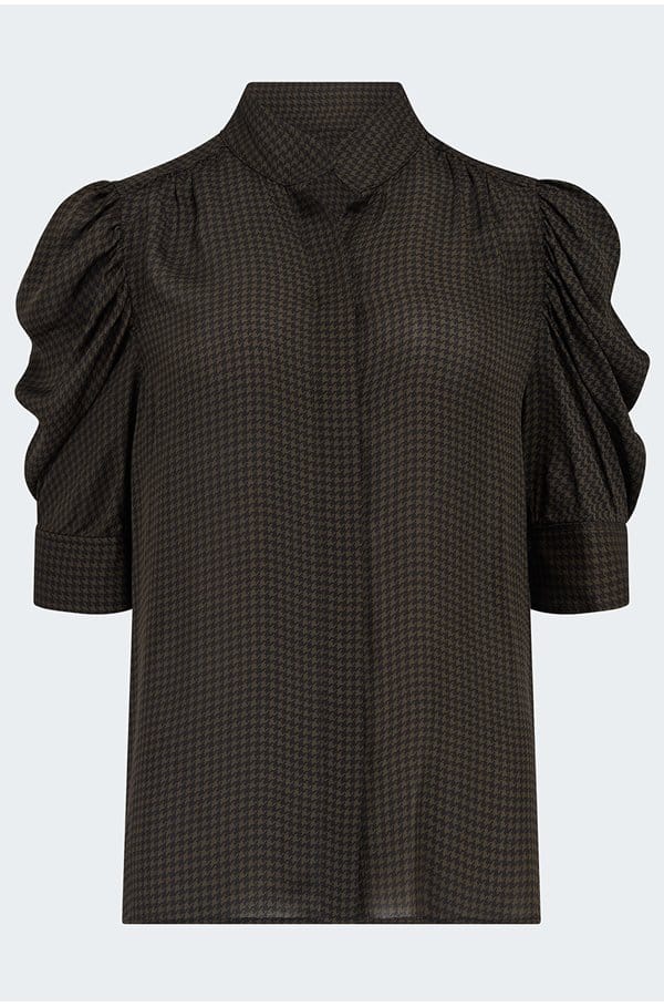 the houndstooth gillian top in americano multi