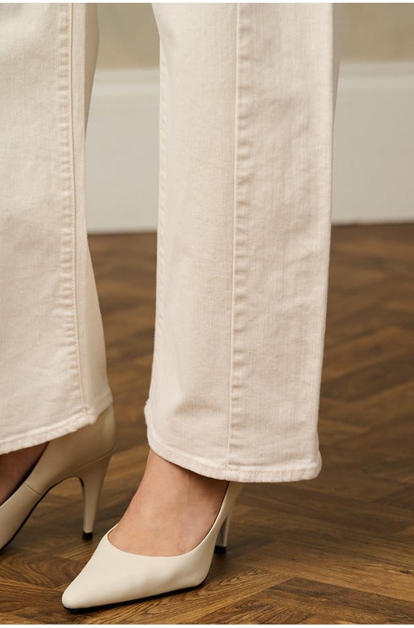 the half pipe ankle in act natural