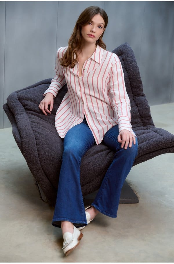 the weekender flare in nip it in the butt