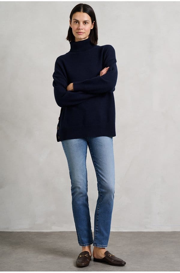 mari straight jean in tinseltown