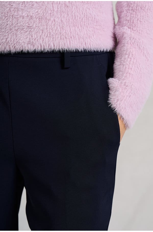 mid rise tapered pant in coastal