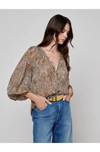 teagan blouse in neutral blue ditsy paisley