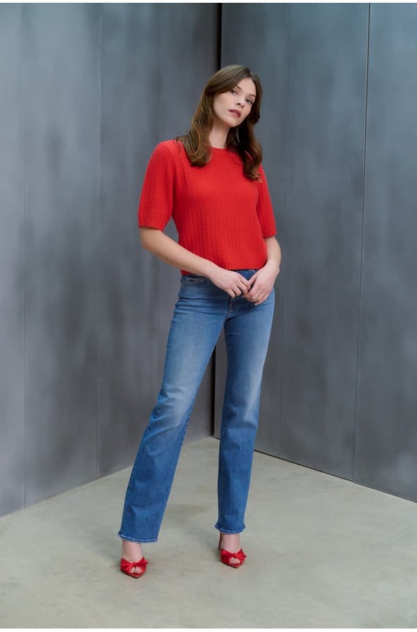 short sleeve knit in red