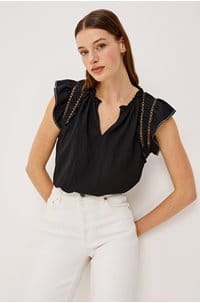 allea top in black