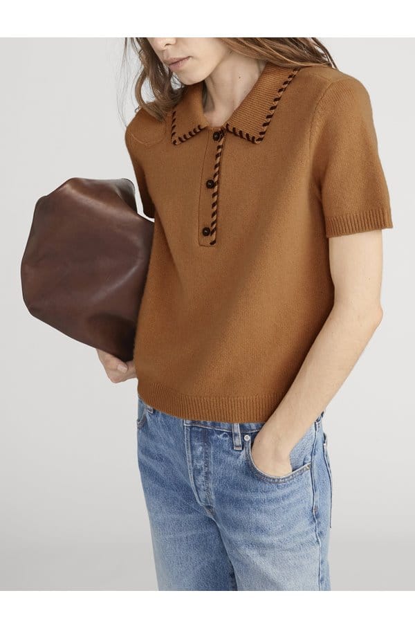 the leather stitch knitted polo in camel