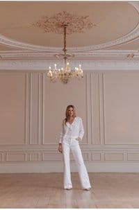 sofia 33 flared jean in crisp white