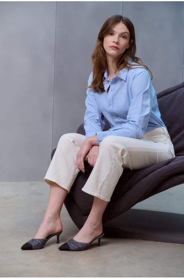 the bestie shirt in blue