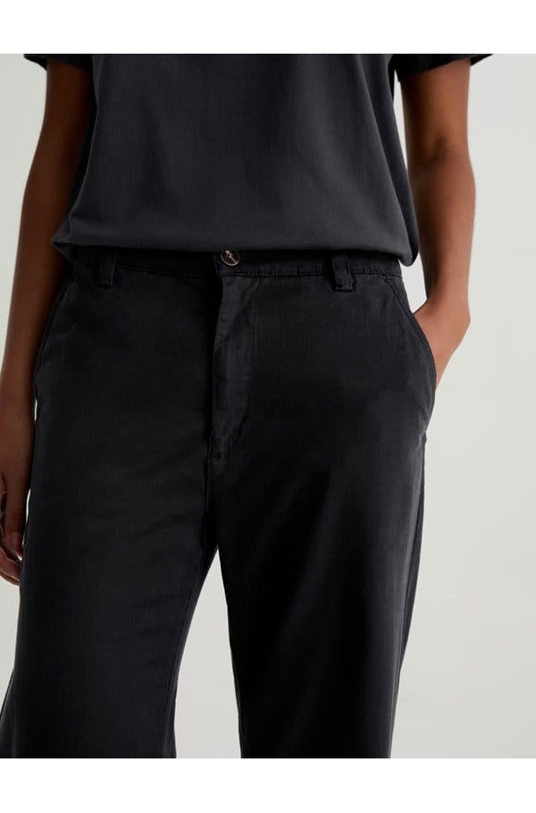 caden straight tailored trouser in super black