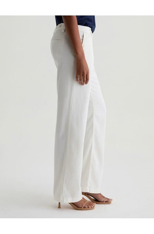 caden straight tailored trouser in powder