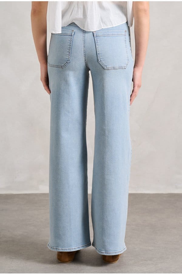 le slim palazzo with modernist pockets in tribute