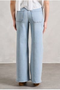 le slim palazzo with modernist pockets in tribute