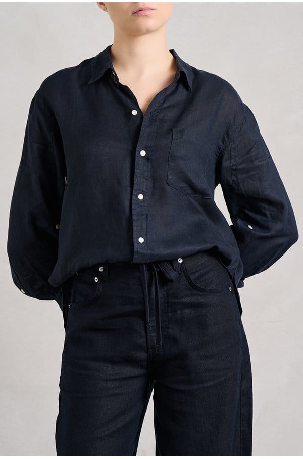 kayla shrunken shirt in true navy