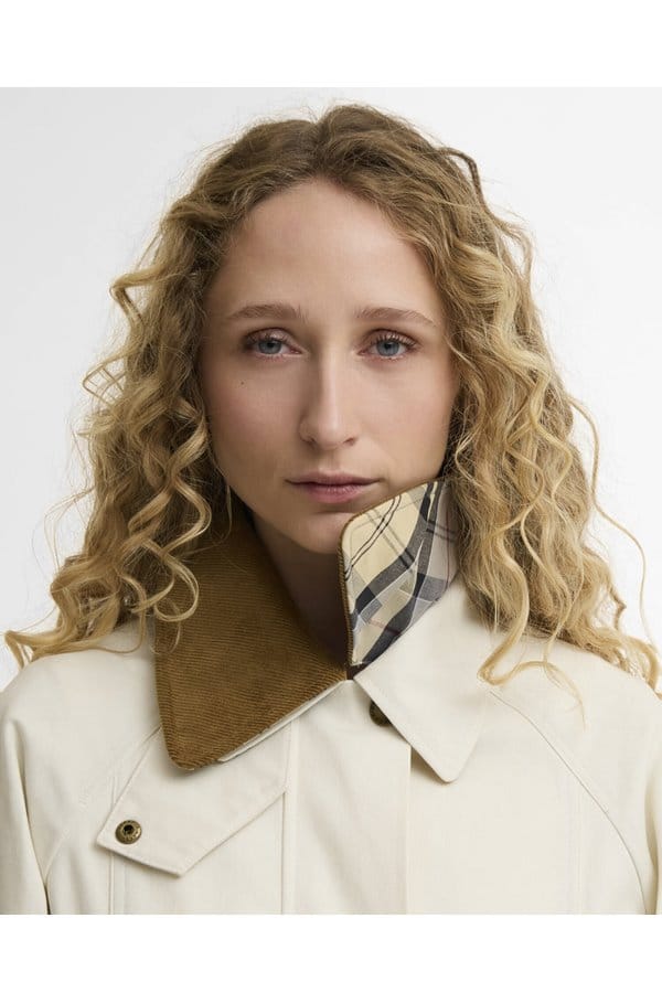 cropped beadnell casual jacket in light pearl dress beige