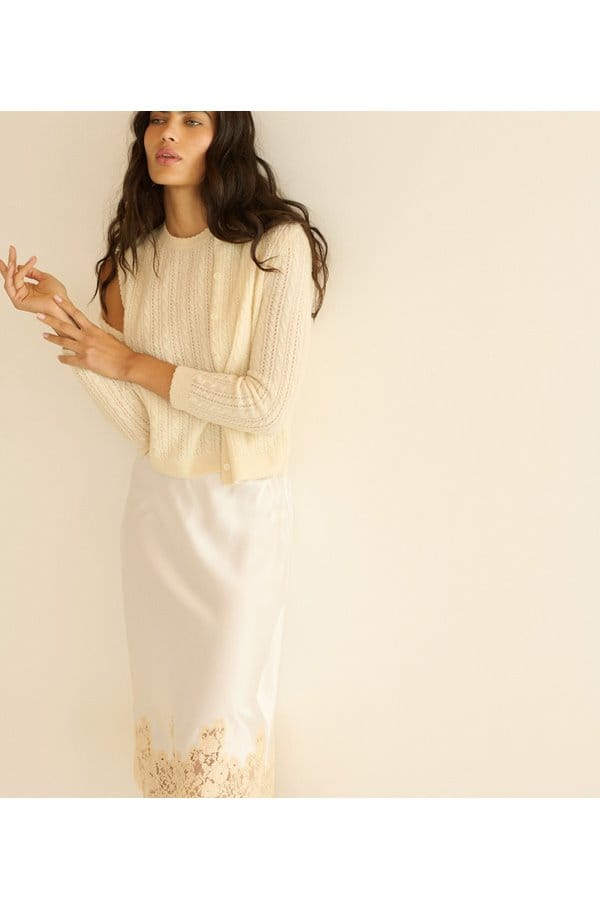 danae cashmere cardigan in dogwood