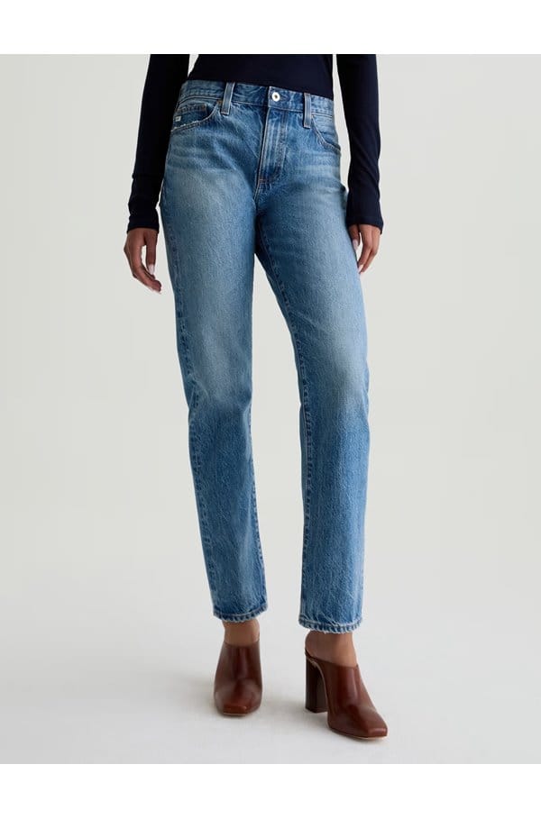 the boyfriend jean in candid