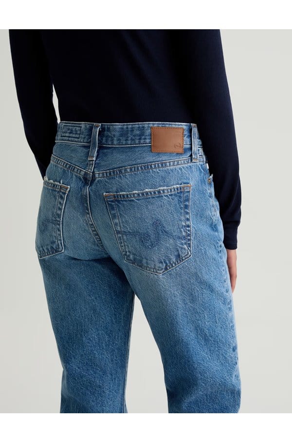 the boyfriend jean in candid