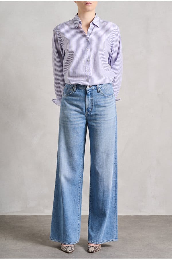 the off duty stroll in frey