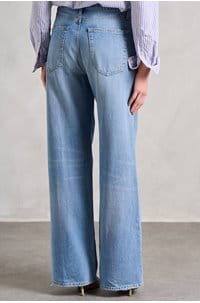 the off duty stroll in frey