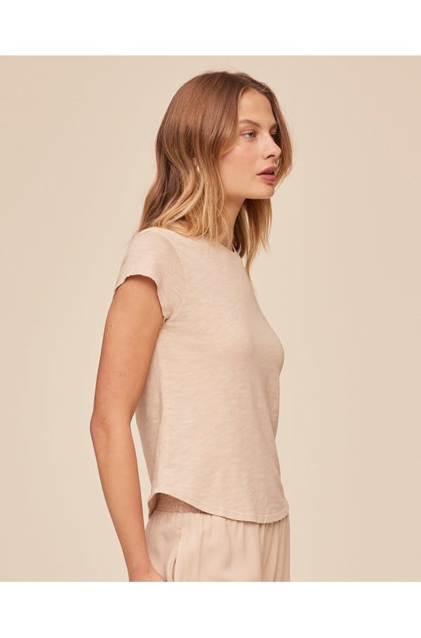 baby crew tee in linen sand