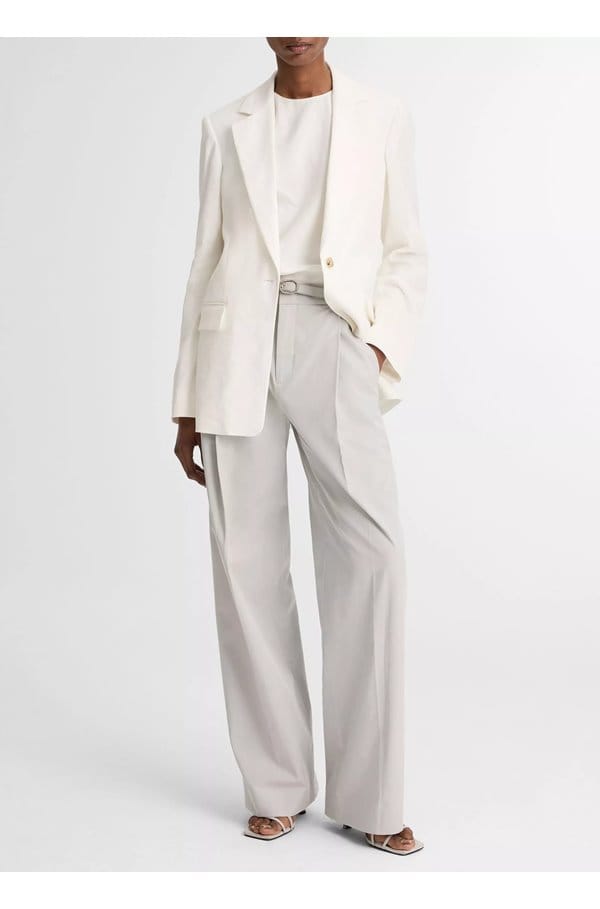 linen shrunken blazer in off white