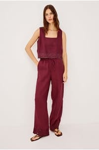 emmie trouser in berry hibiscus embroidery