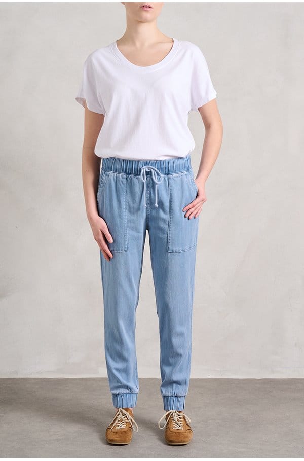 pocket jogger in indigo lake wash