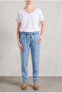 pocket jogger in indigo lake wash