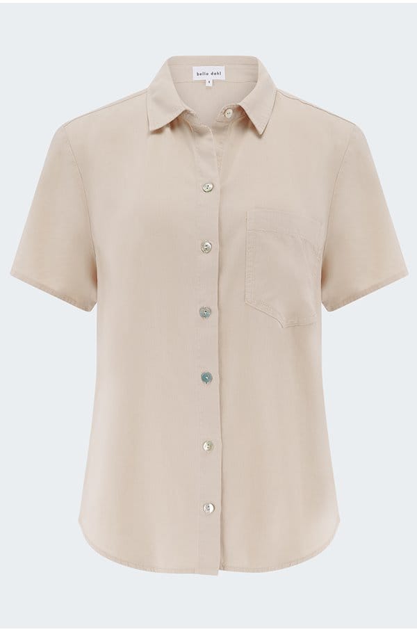 short sleeve pocket button down in linen sand