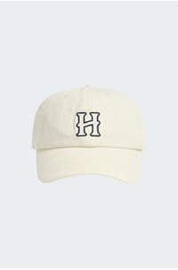 woven cap in cream