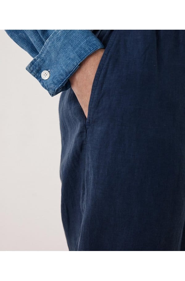 joggy woven pants in navy blue