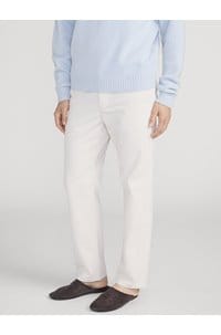 the straight chino in off white