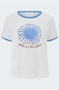 frankie tee in blue sunrise