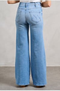 hustler roller sneak in room service