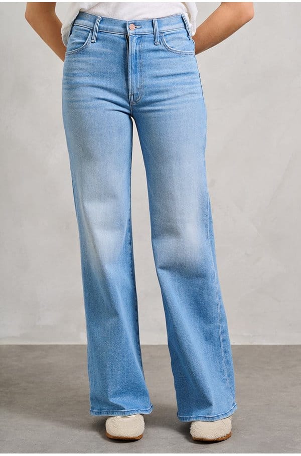 hustler roller sneak in room service