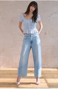 hattie crop barrel jean in gesture