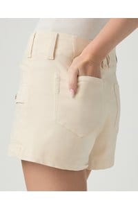 olivia short in quartz sand